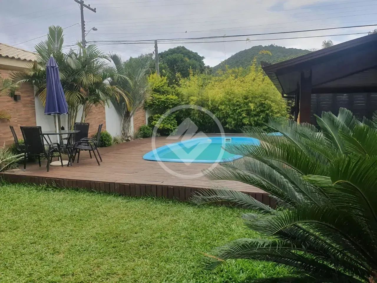 Casa Térrea com Piscina no Rio Tavares, Florianópolis - Foto 3