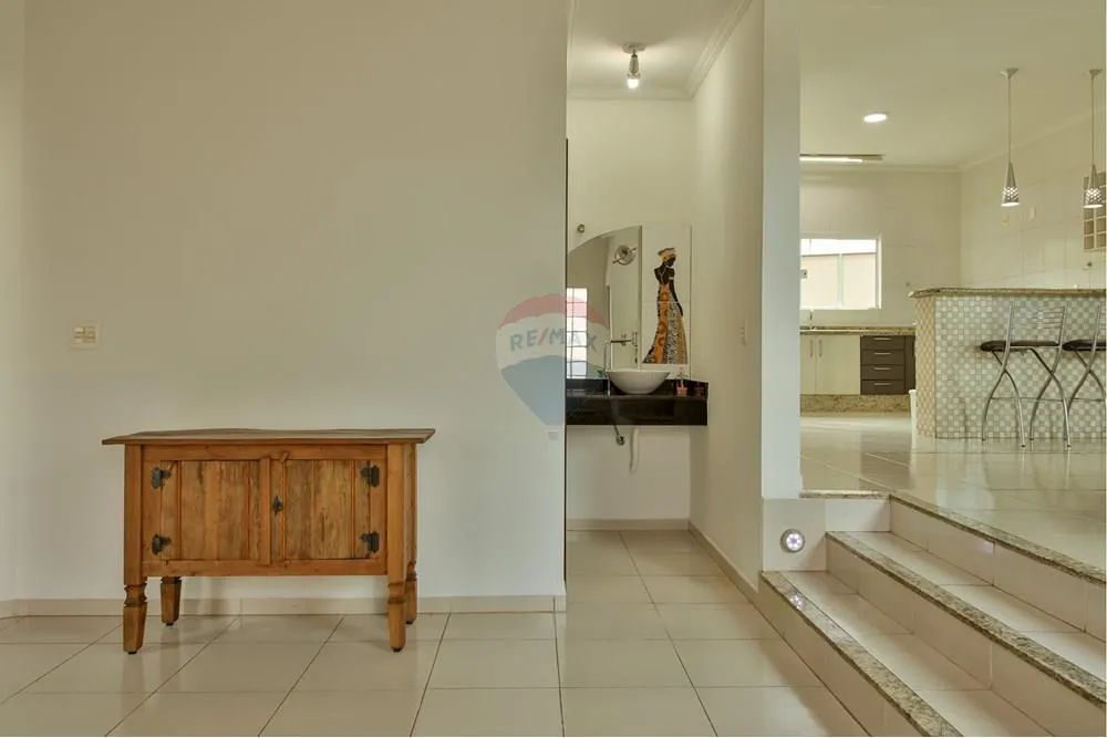 CASA TÉRREA EM CONDOMÍNIO FECHADO, COM 3 SUÍTES, ESCRITÓRIO E ÁREA DE LAZER - Foto 5