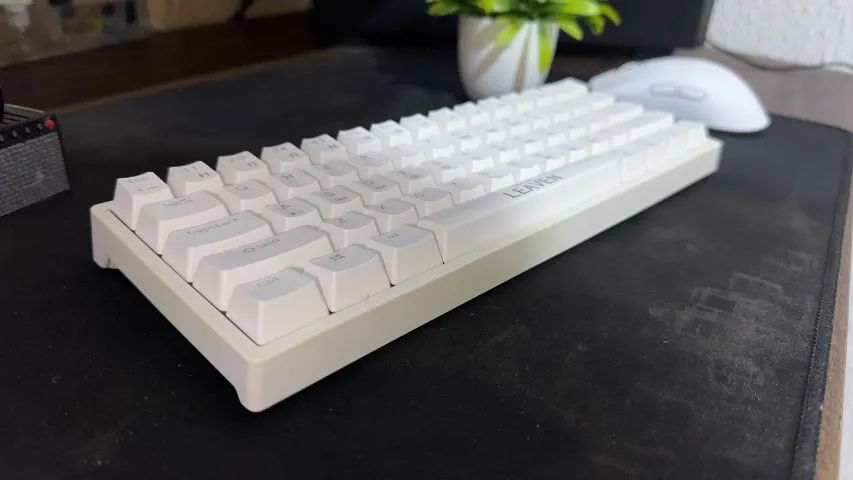 Teclado gamer mecânico 60% - Foto 5