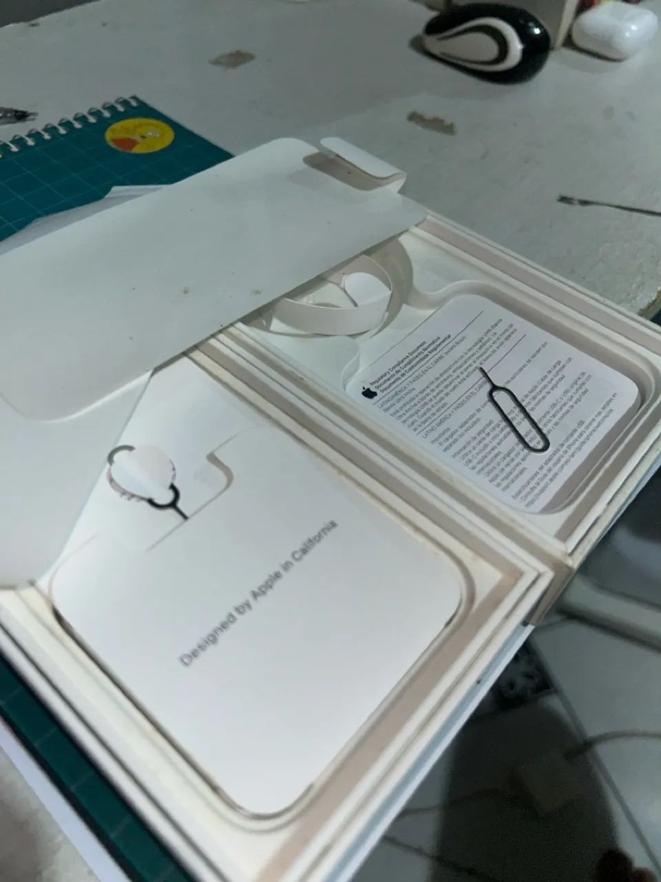 CAIXA DE IPHONE 13 E 15 COM ACESSÓRIOS  - Foto 4