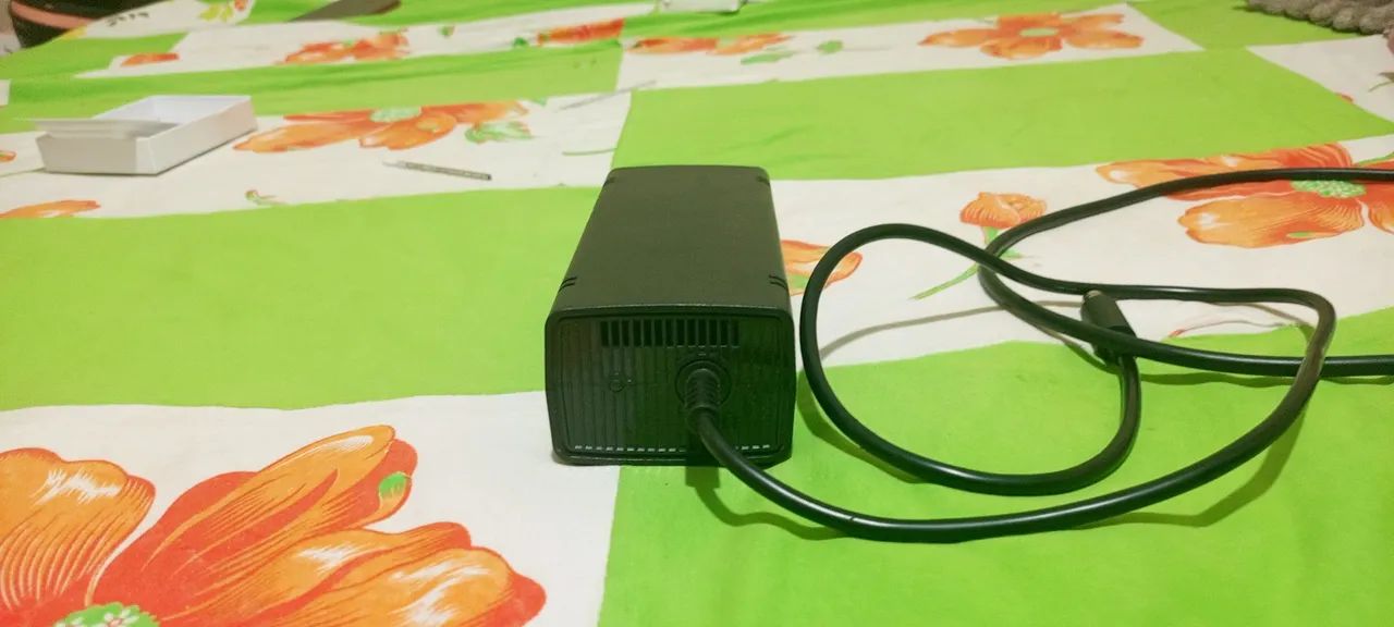 Fonte de Xbox 360 super Slim 
