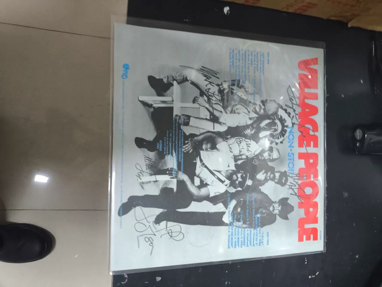 Disco de vinil Village people no stop  - Foto 2