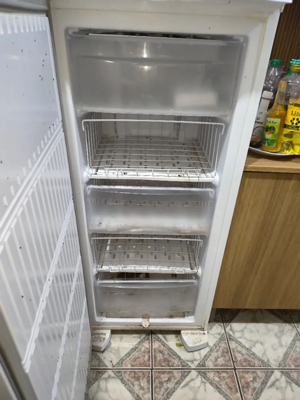 Vendo freezer praticamente novo - Foto 3