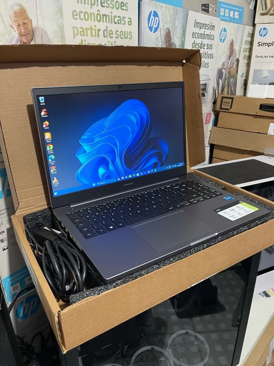 NOTEBOOK SAMSUNG i3 11GER - Foto 2