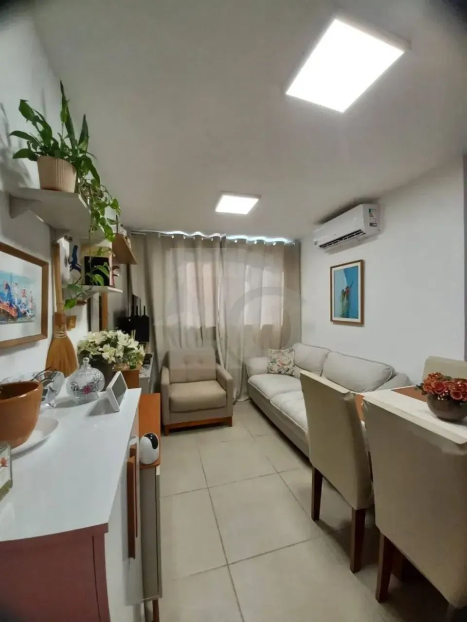 Condomínio Torres do Farol: 2 Quartos com Garagem e Excelente Localização
