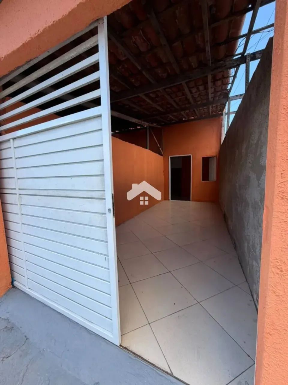 Casa com 2/4, 1 banheiro, 1 vaga, área de serviço - Marivan - Foto 5