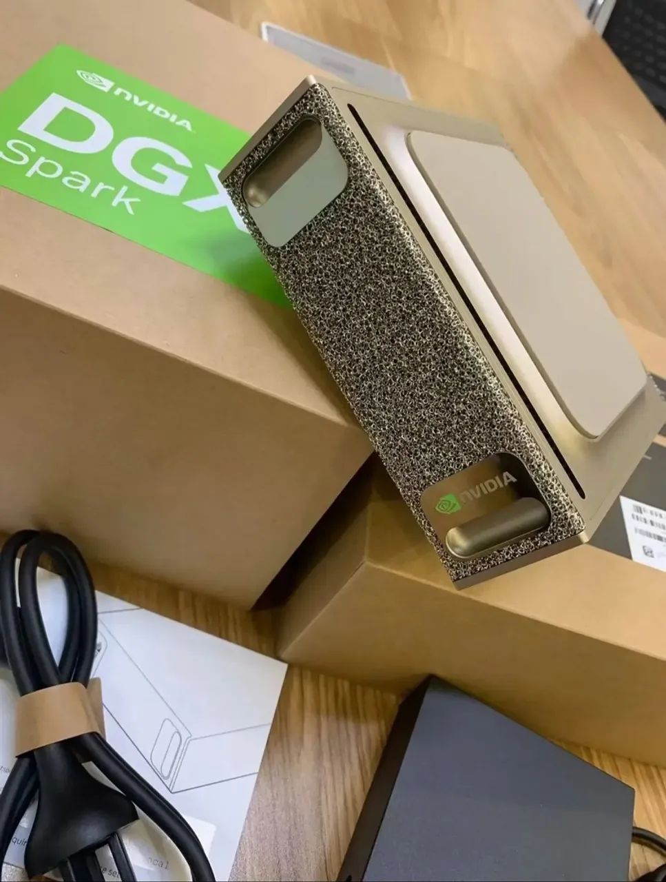 NVIDIA DGX SPARK  128GB RAM  SSD 4TB