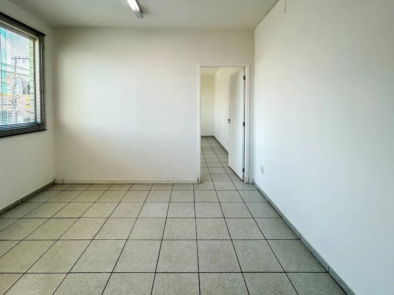 Sala para locação no Caiçara! - Foto 4