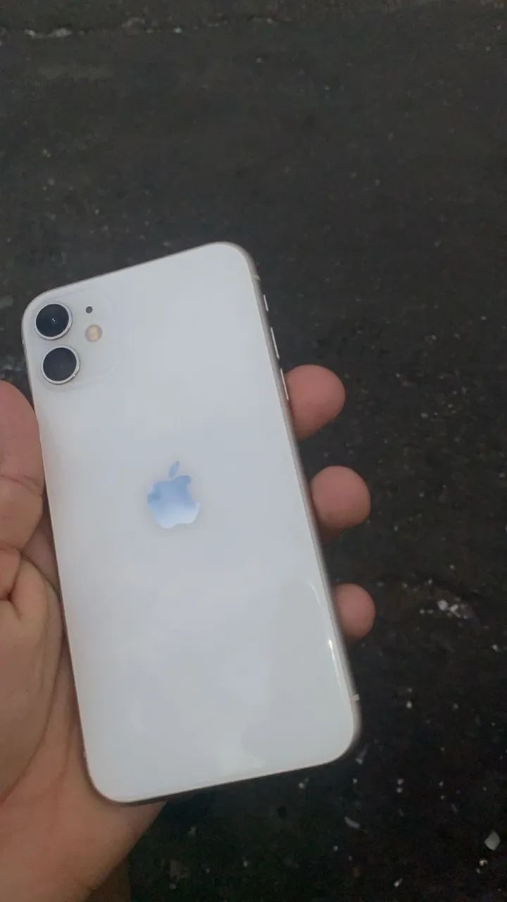 iPhone 11