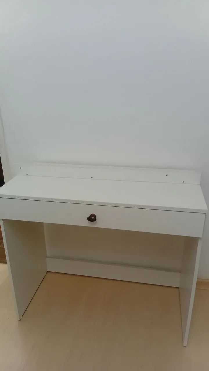 Mesa p computador de MDF