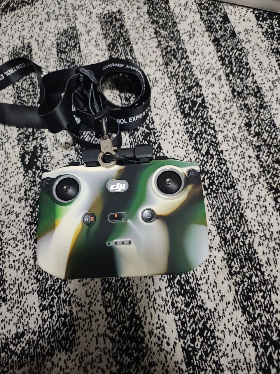 Vendo dronedji mini 5 pro fly mor combo  - Foto 2