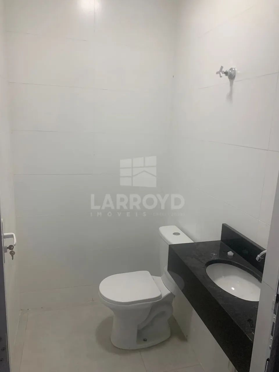 Sala Comercial Ampla para Alugar em Eixo de Fácil Acesso - Foto 5