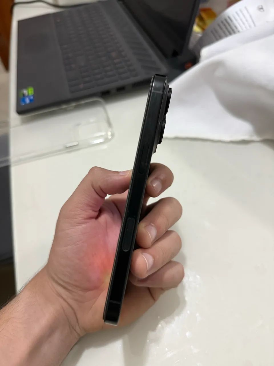 iPhone 16 pro 128gb - Foto 2