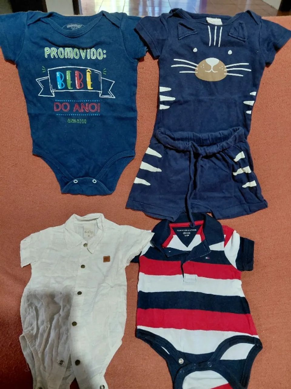 Roupas de menino de 6 meses a 1 ano e meio, posso vender separado - Foto 2