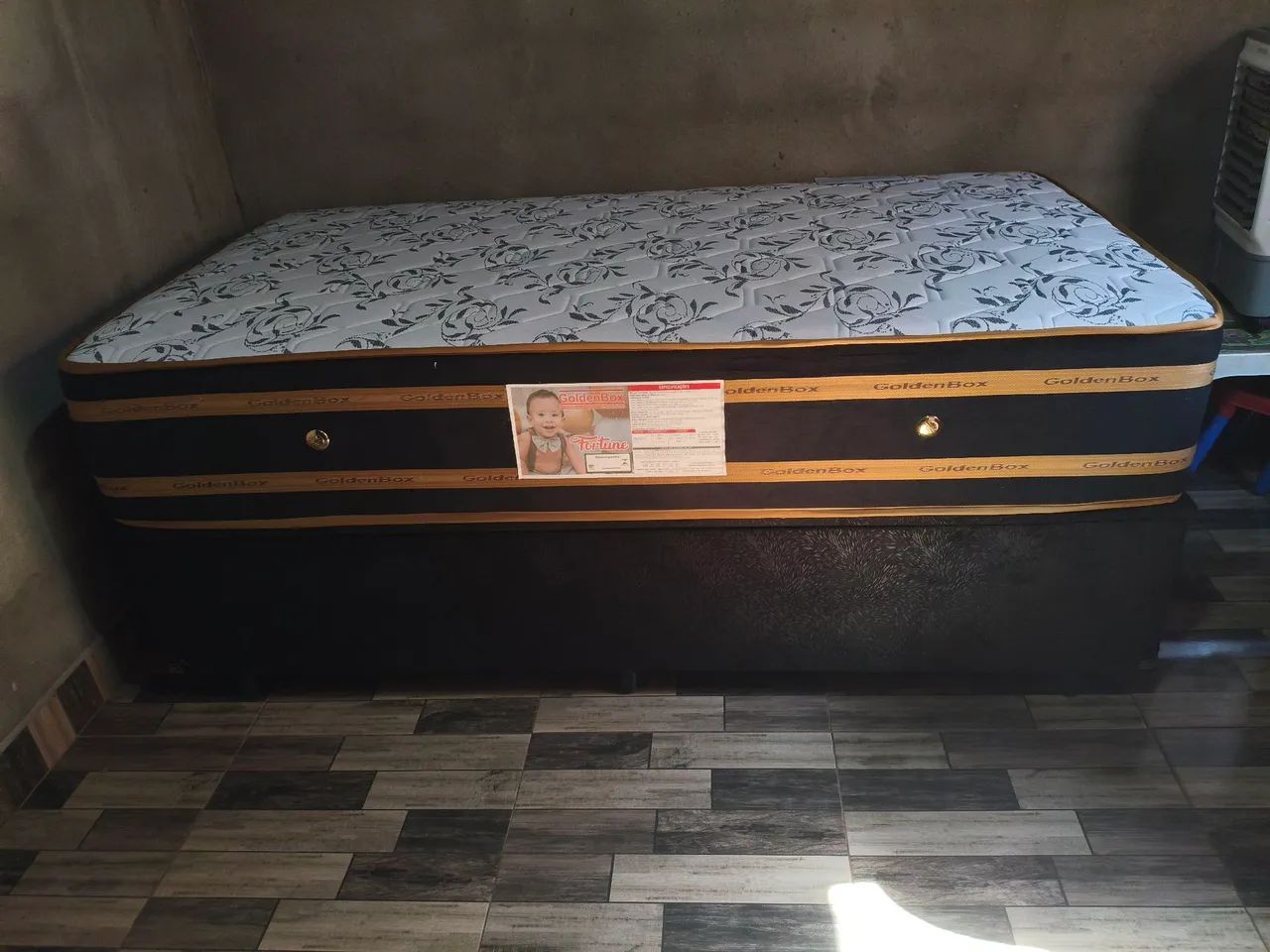 Cama solteirão com colchão molas ensacadas
