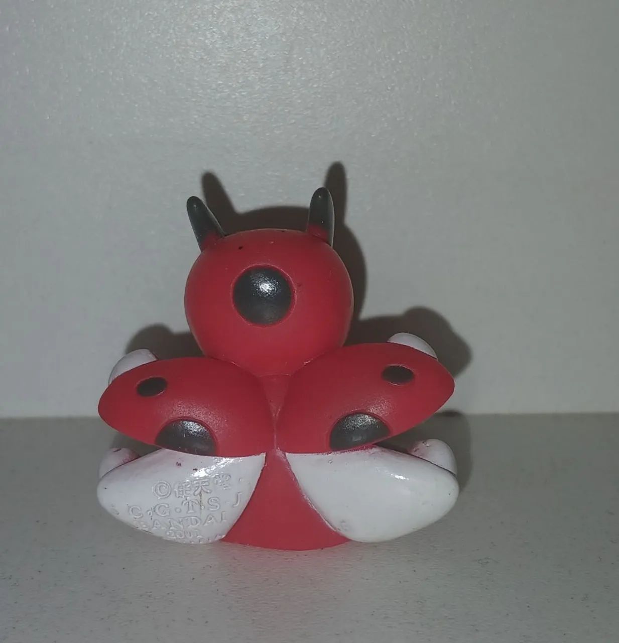 BONECO MINIATURA DEDOCHE POKEMON LEDIAN JOANINHA - Foto 2