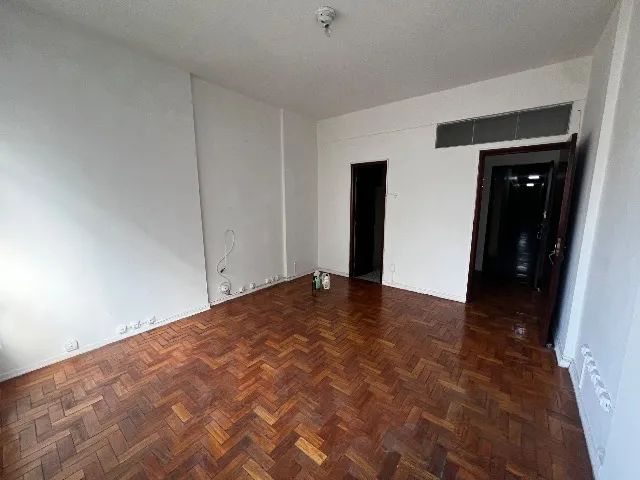Vendo alugo salas no Edifício Maleta