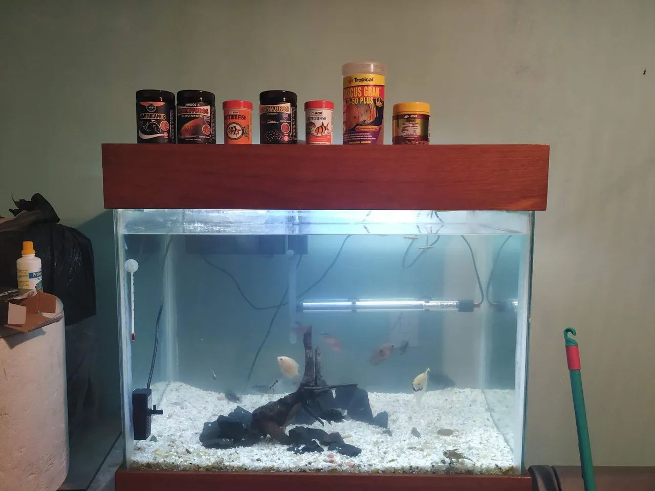 Aquário 140L com overflow box e sump