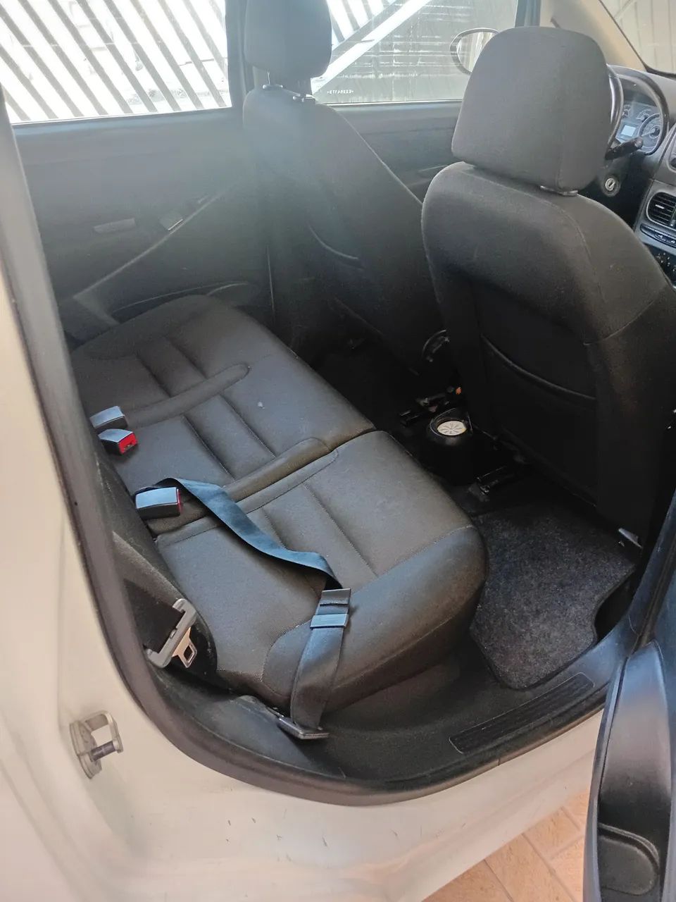 Fiat Idea Attractive 1.4 Fire Flex 8V 5P 2014 - Foto 4