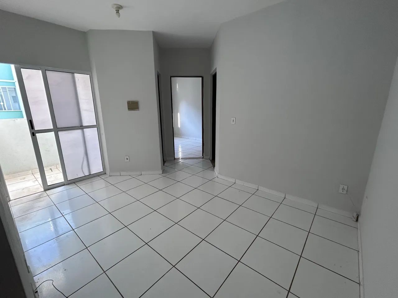Aluga-se Apartamento 