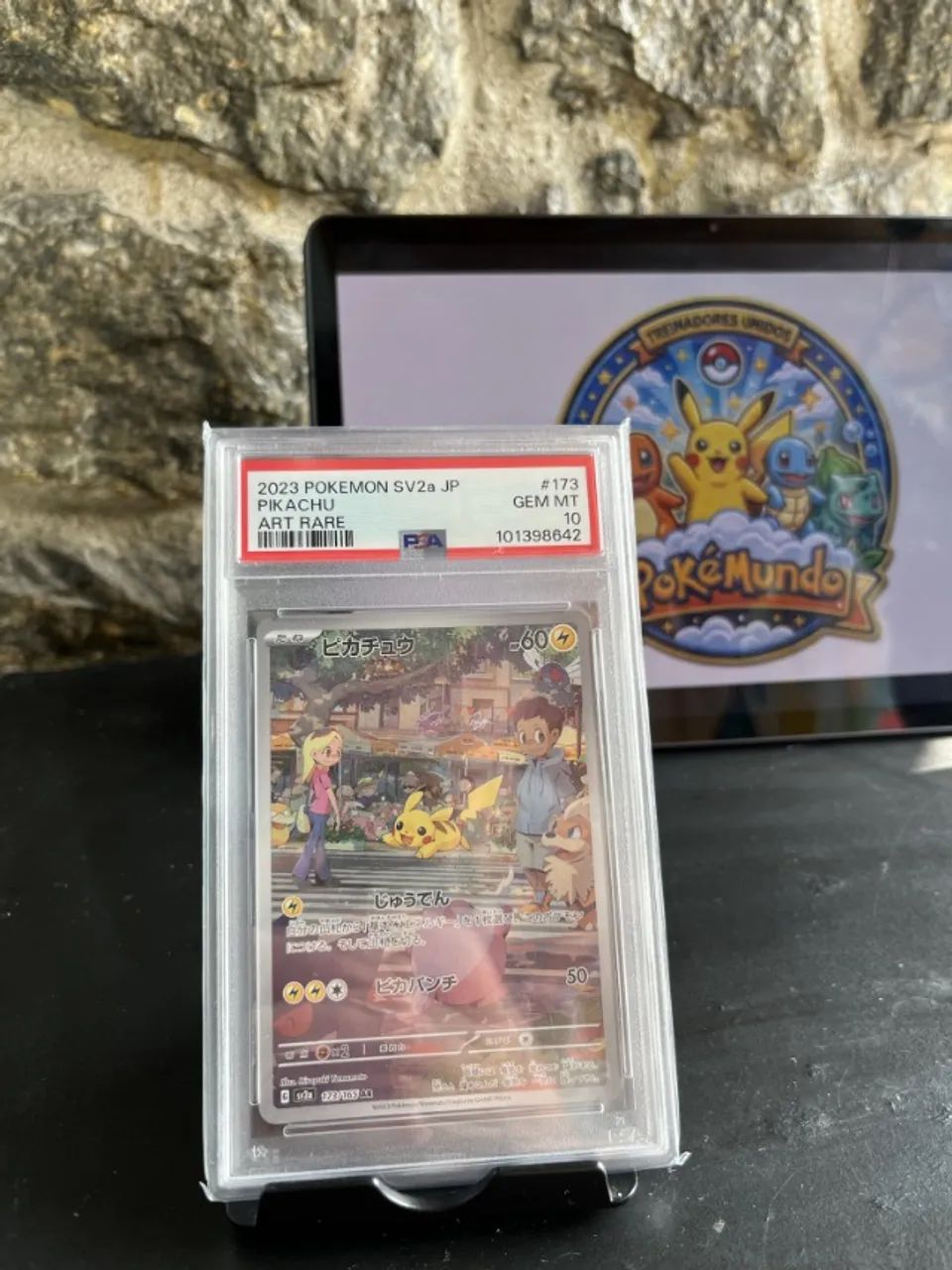 Pikachu (173/165) PSA 10