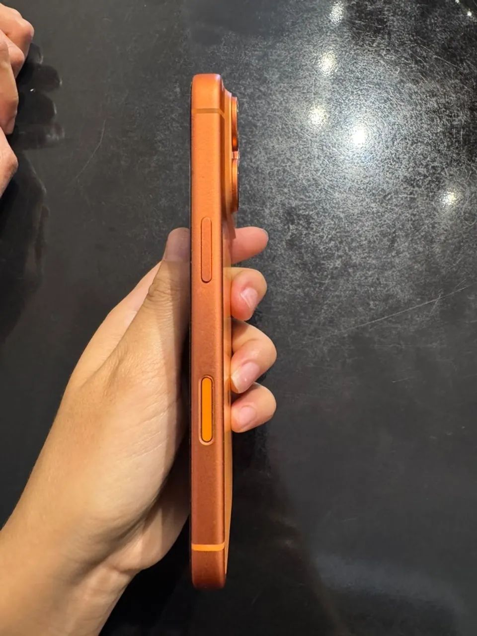 iPhone 17 pro 256 laranja  - Foto 2