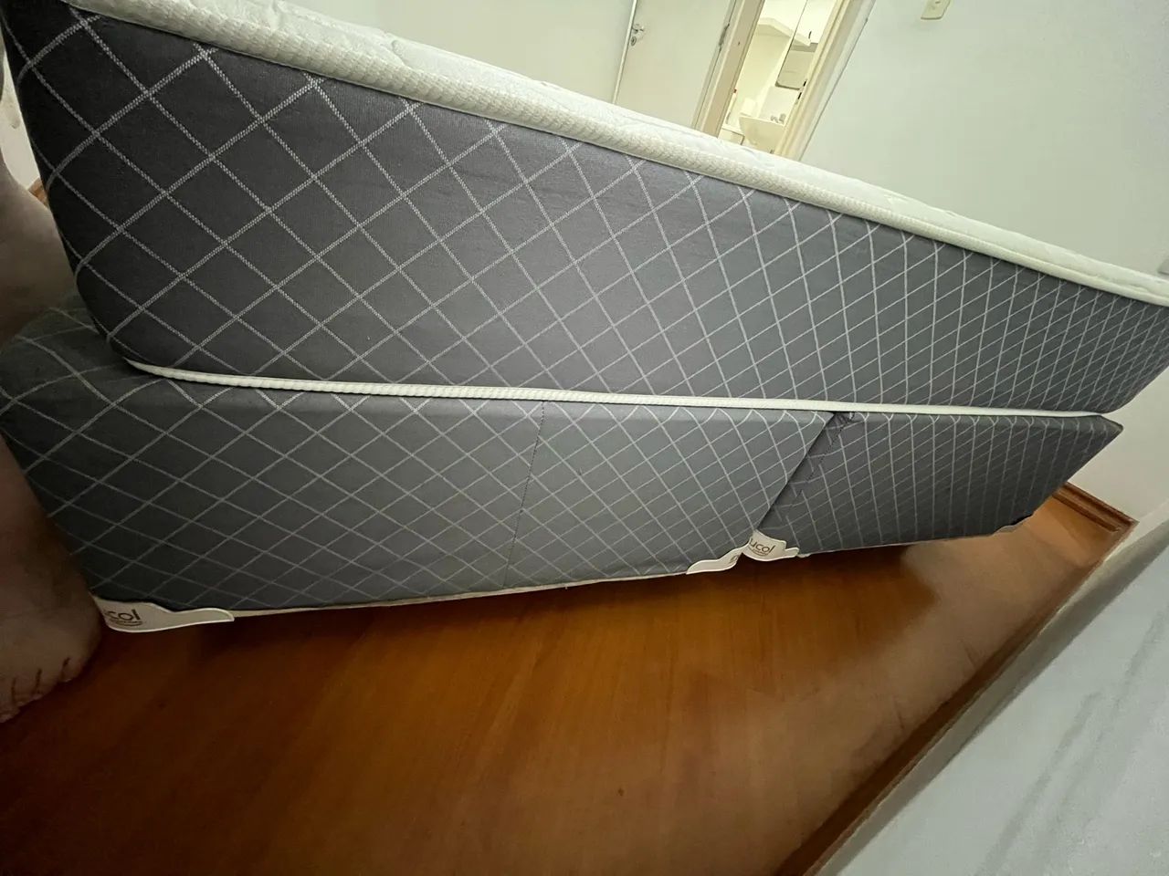 Cama box + colchão molas QUEEN - Foto 3