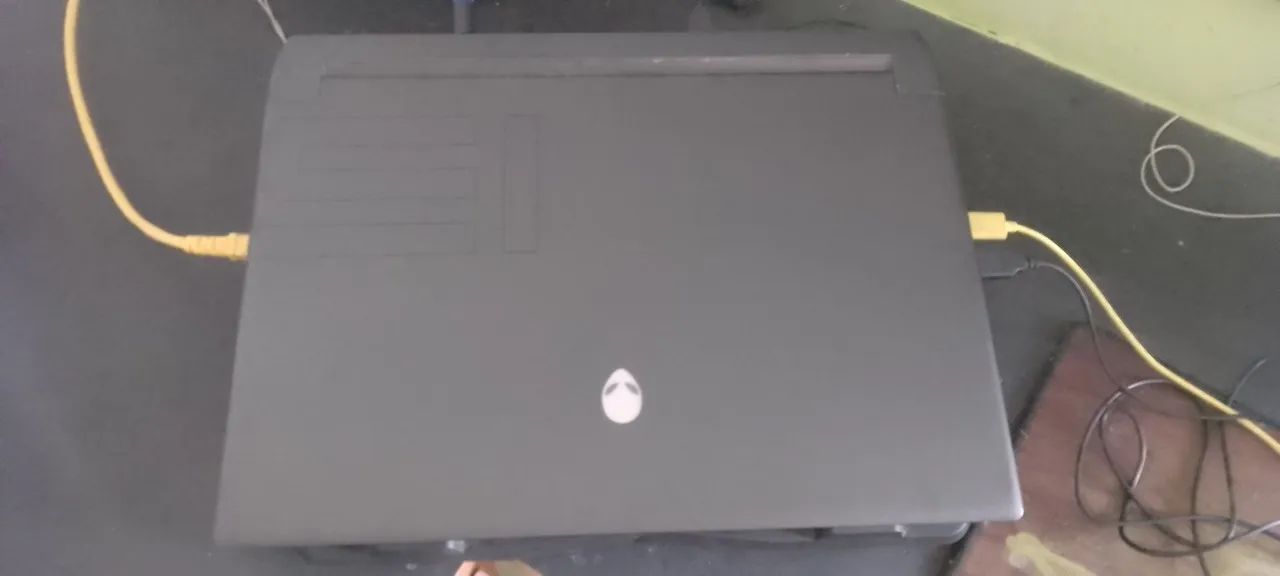 Alienware m15 r6 usado - Foto 3