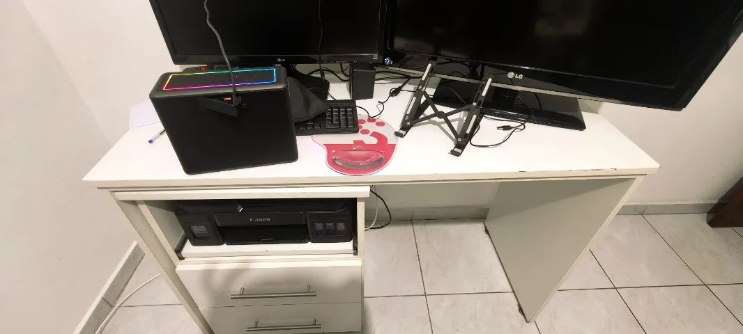 Mesa de computador+ gaveteiro  - Foto 4