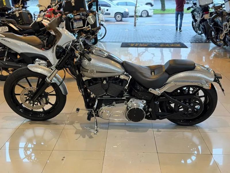 HARLEY-DAVIDSON FXSB 2015 - Foto 4