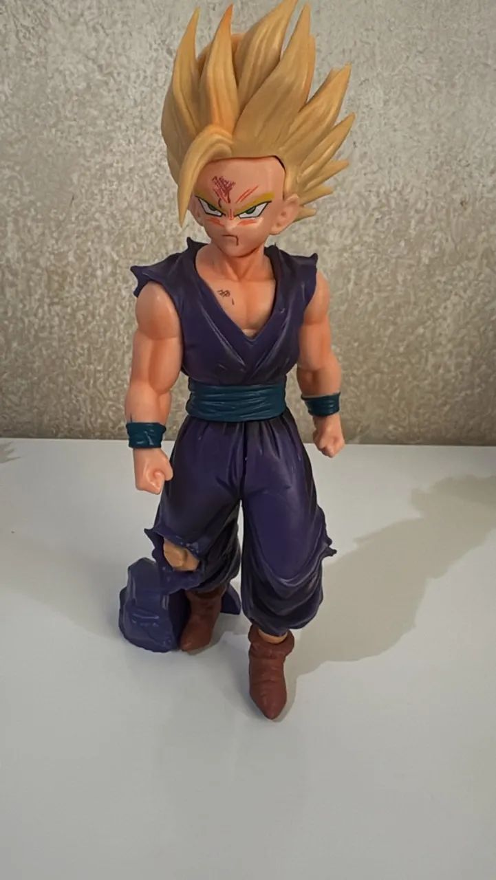 Action figure dragon ball 