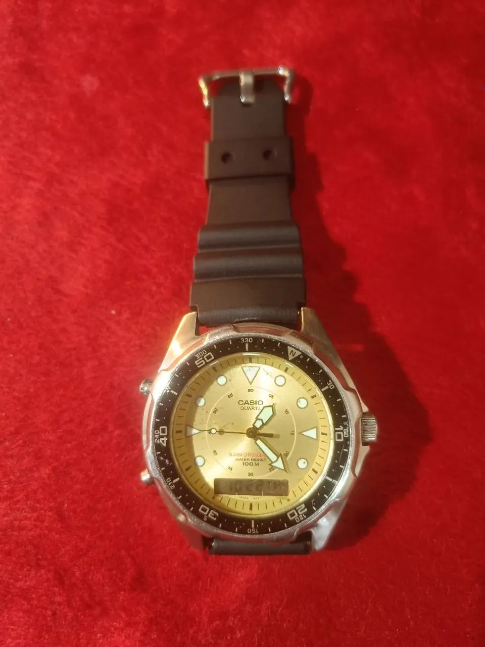 Relógio Casio AMW 320 semi novo 