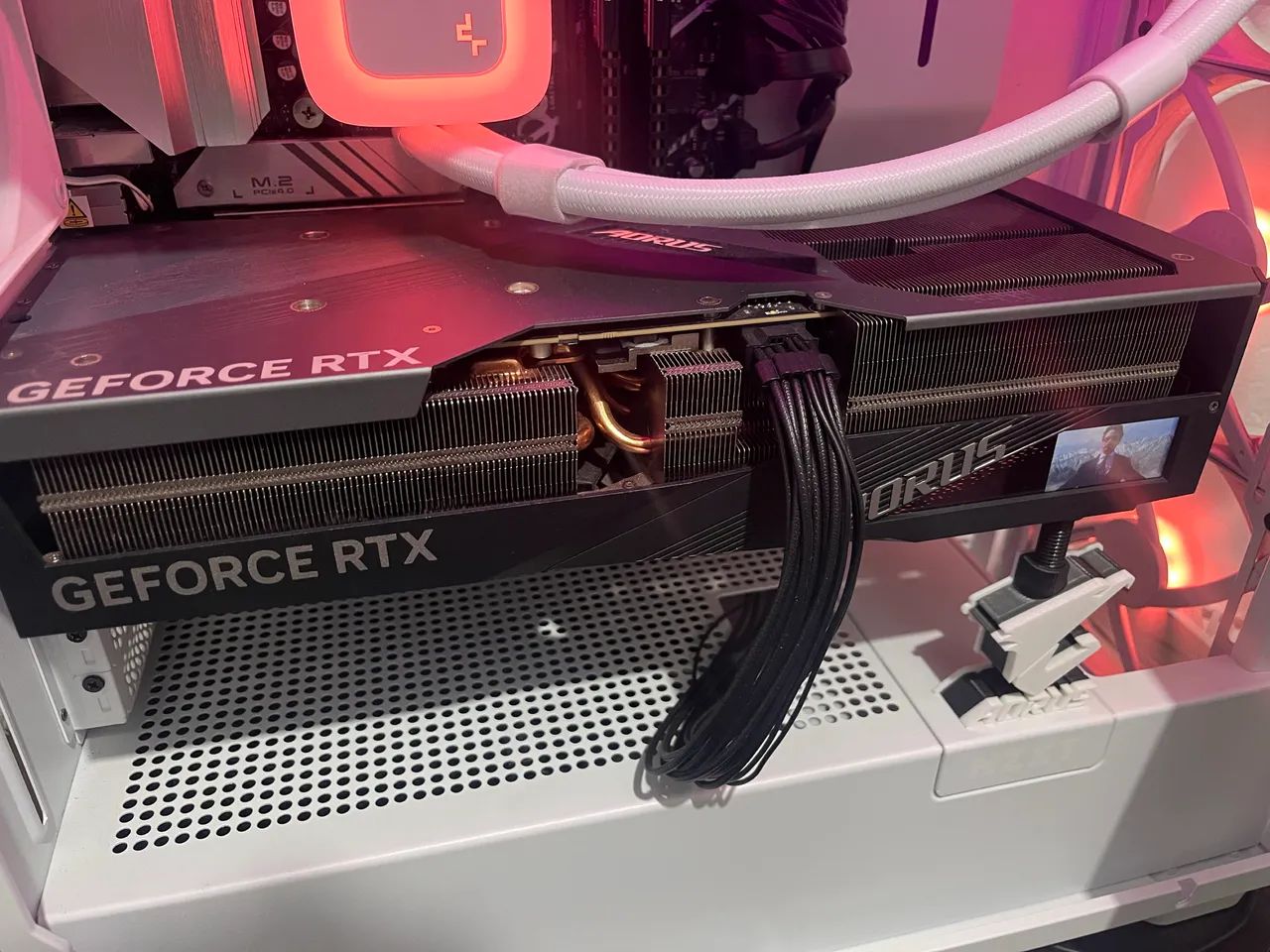NVIDIA RTX 4080 SUPER AORUS - Foto 4
