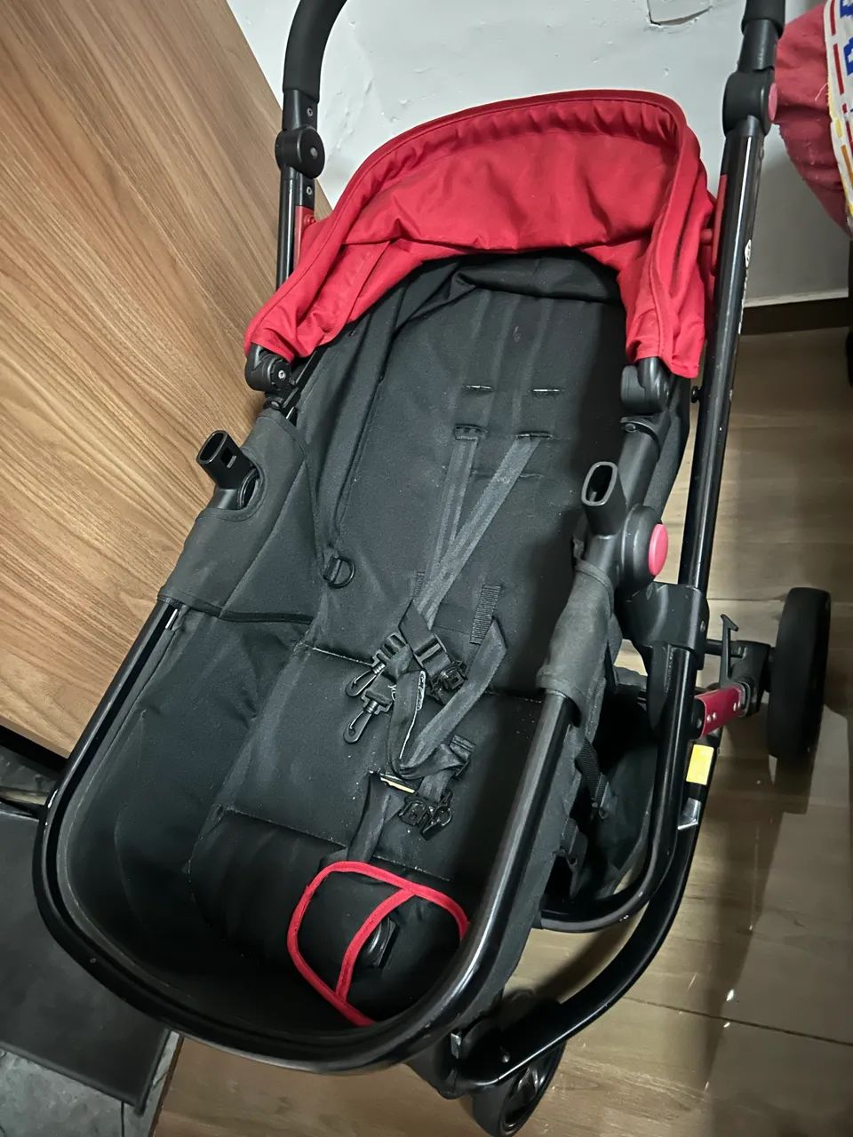 Carrinho de Bebê e bebê Conforto com Base para Carro - Safety 1st