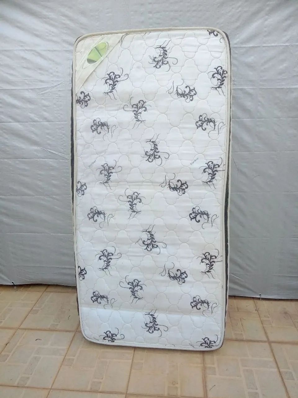 Colchão Molas Ensacadas Luckspuma 1.88x88x22 cm (3 x sem juros pela OLX)