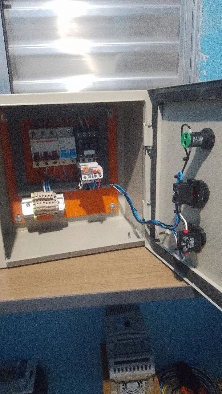 Painel eletrico partida direto para motor trifásico 3cv 4p  - Foto 2