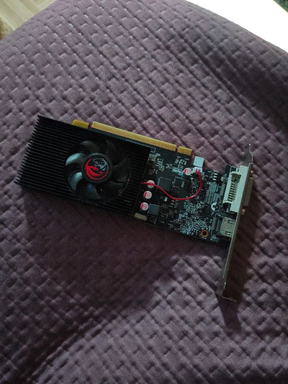 Placa 1030 Nvidia