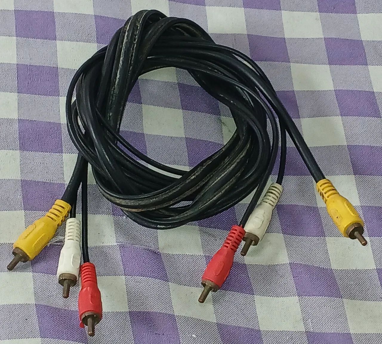Cabo Audio e Vídeo RCA AV 3x3 - 2 Metros<br>
