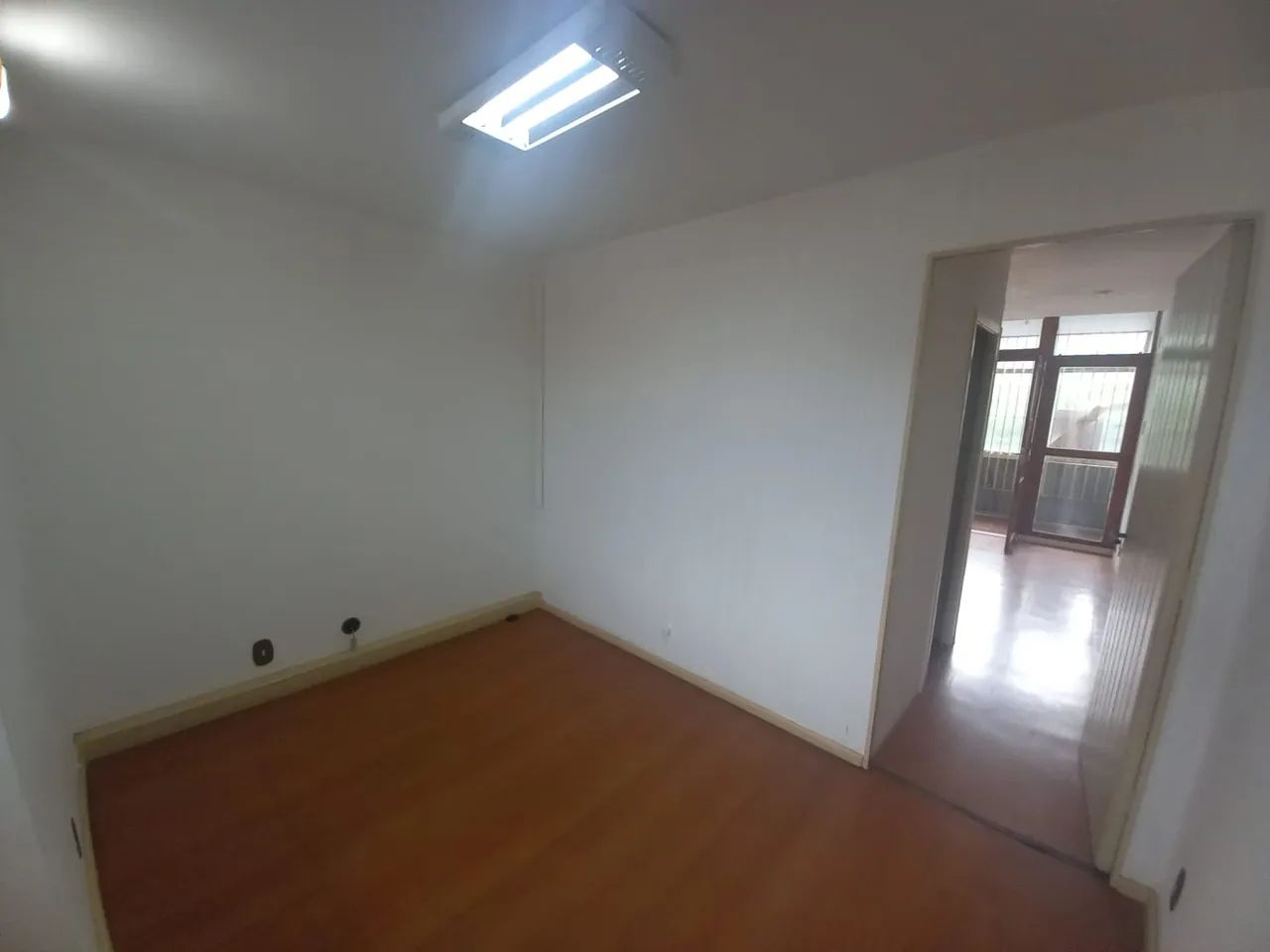 Sala com 1 banheiros para Aluguel, 0 m² em Niterói/RJ - Foto 4