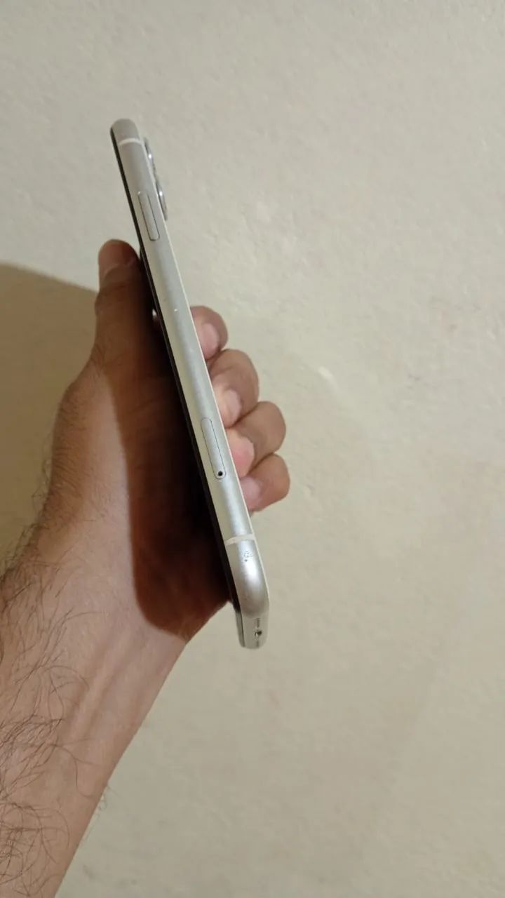 Vendo iPhone 11 128gb! Conservado! - Foto 4