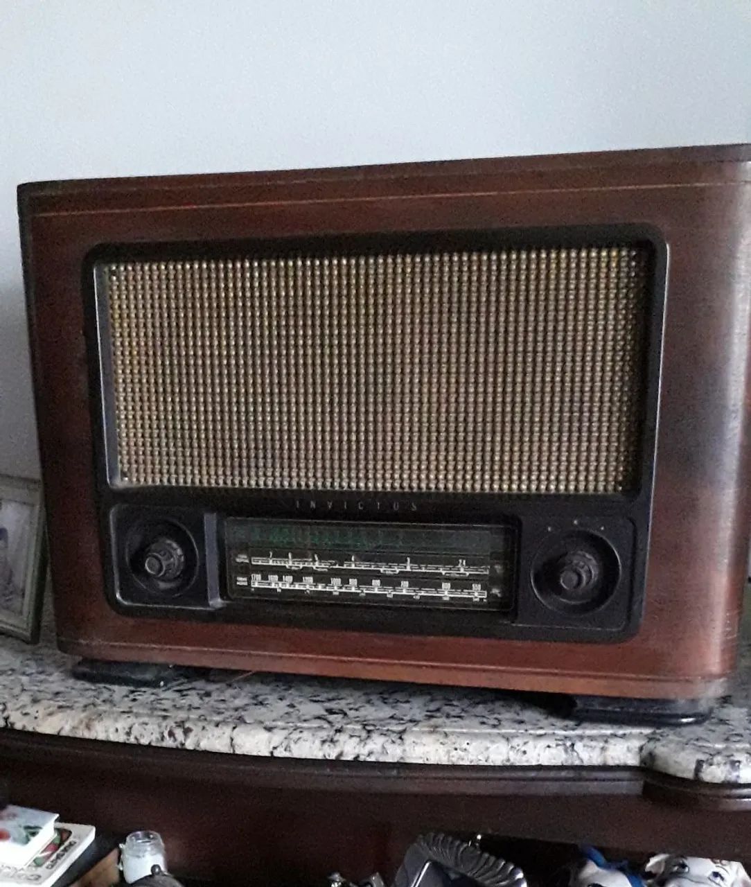 Rádio antigo ( excelente estado de conservação 