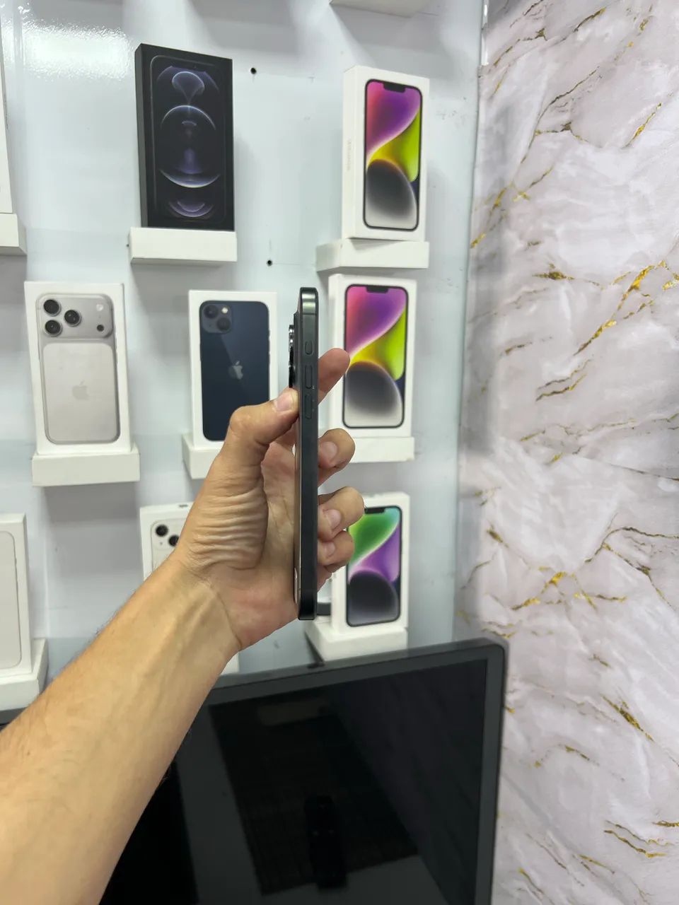 IPhone 15 Pro Max - 256GB - Foto 4
