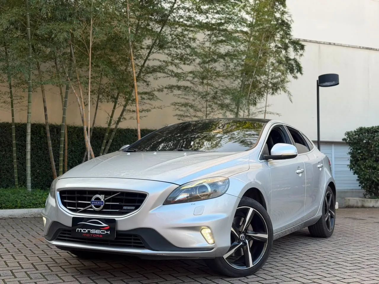 Volvo V40 2016