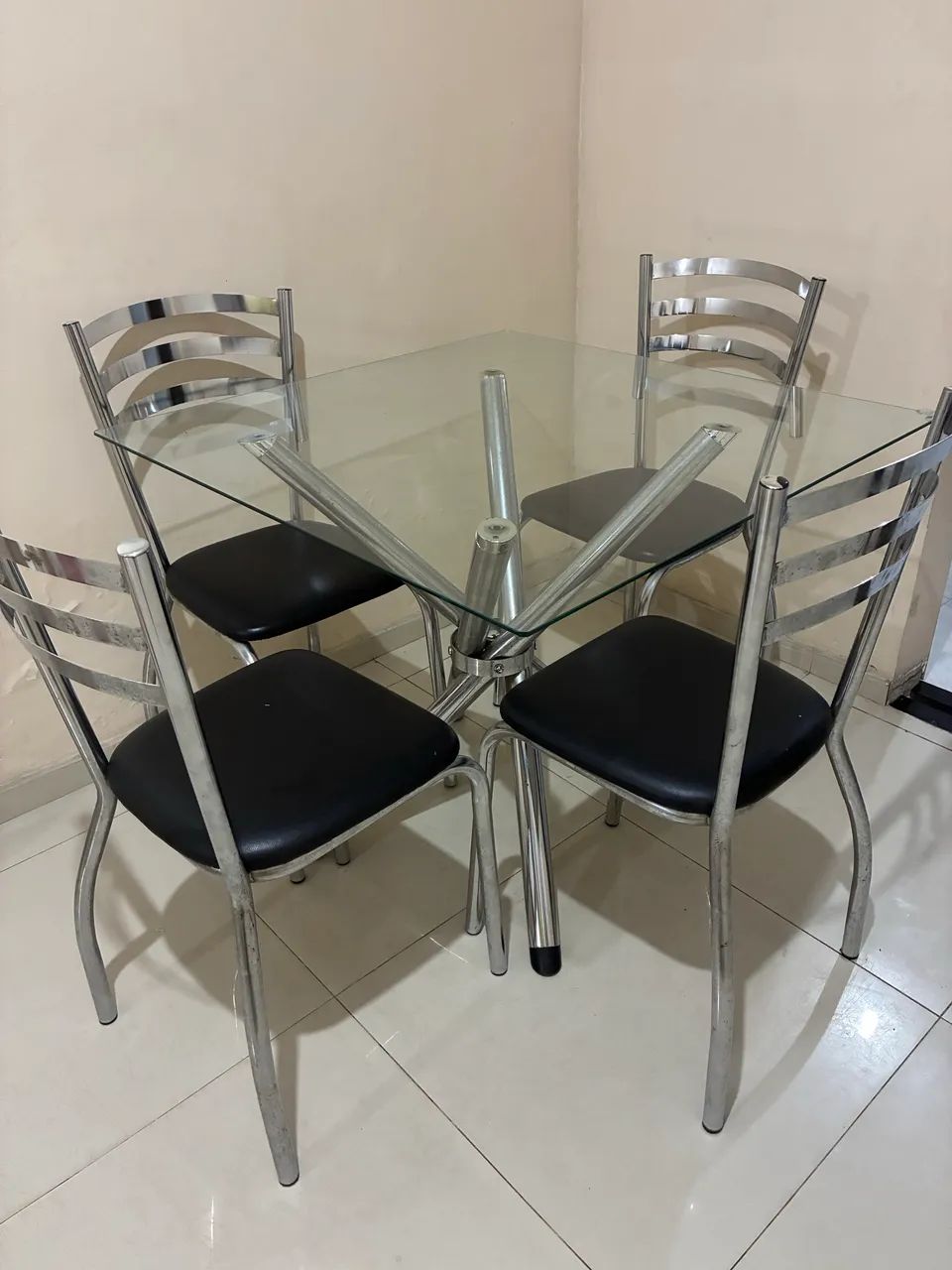 Mesa + 4 cadeiras  - Foto 3