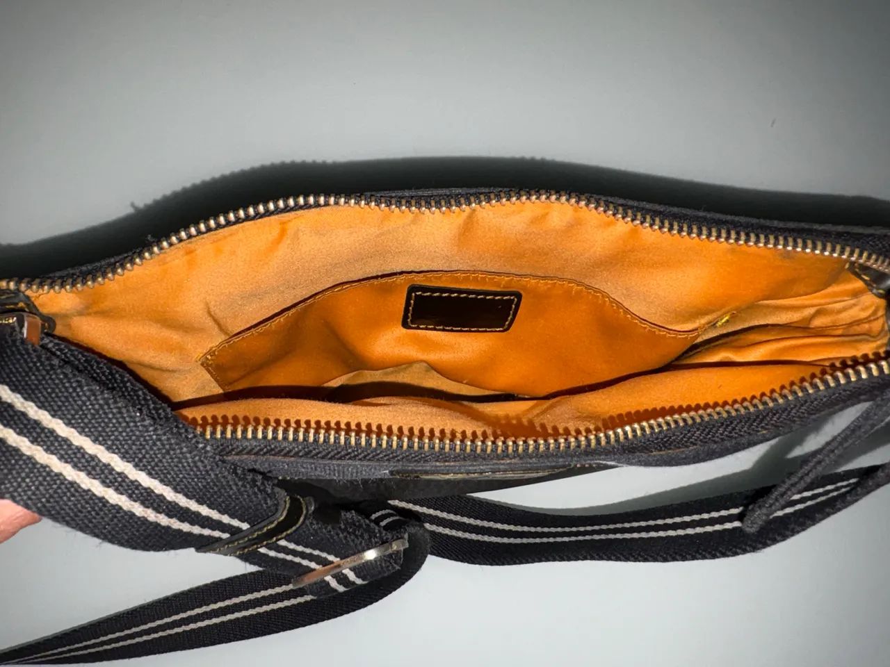 Bolsa Vítor Hugo preta original  - Foto 4