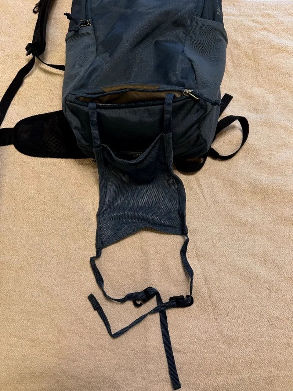 Mochila de caminhada pequena Deuter - Foto 5