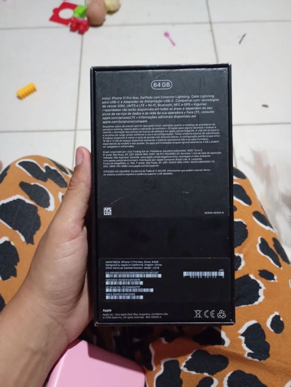 Caixa iPhone 11 pro Max  - Foto 2