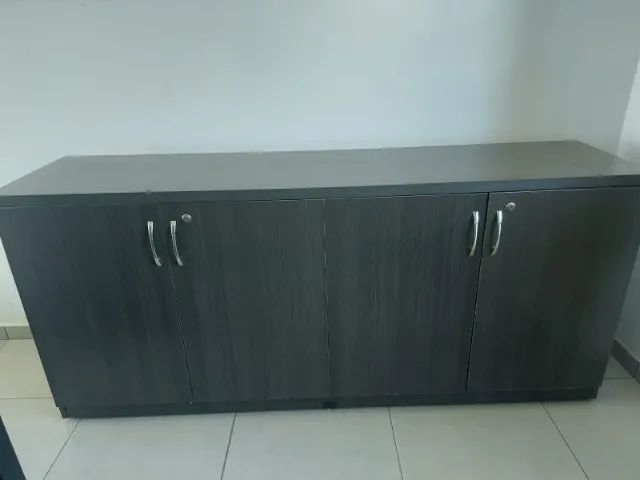 mesa em L com 2 gaveteiros - Foto 2