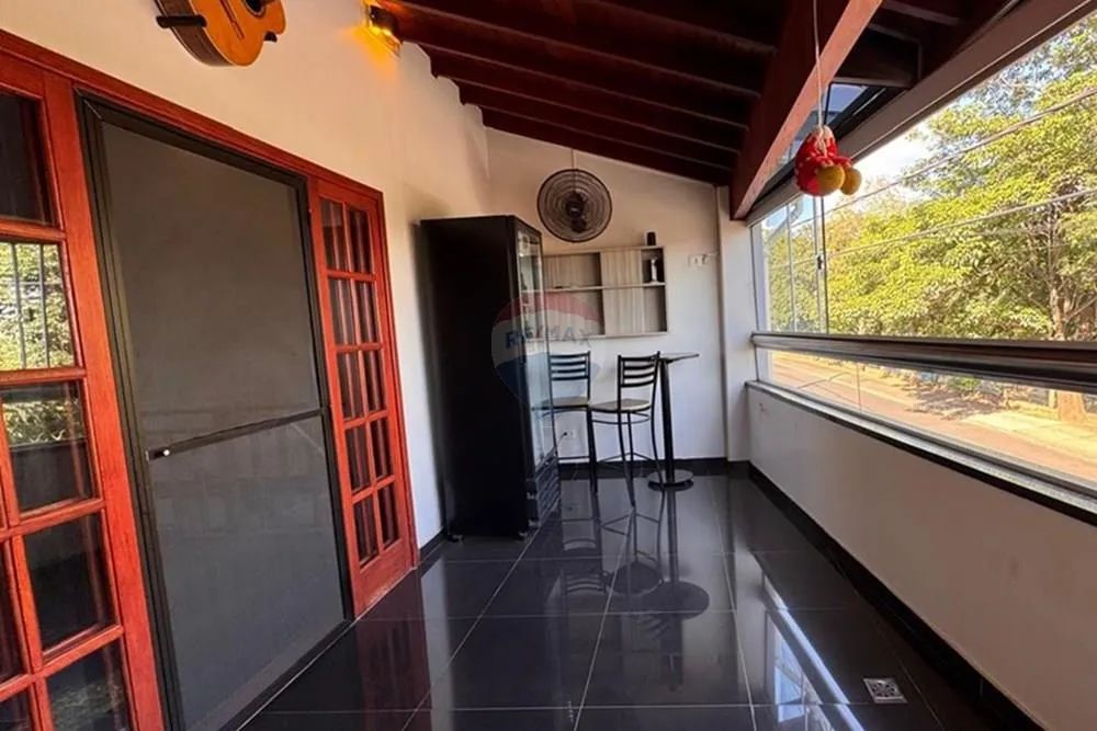 Casa Capivari: Conforto e Sofisticação no Jardim Morada - Foto 3