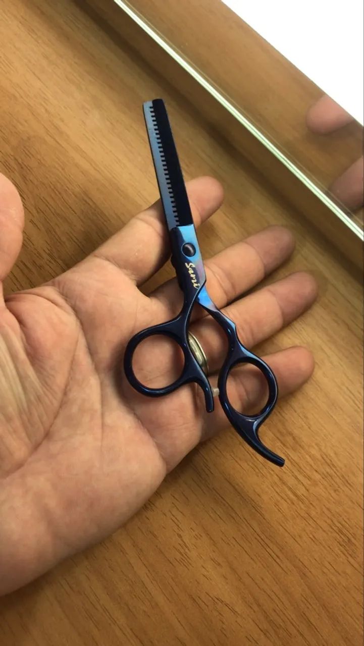 Tesoura de desbaste novinha